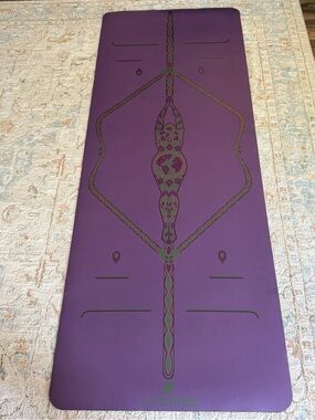Liforme Mother Earth edition yoga mat -used once